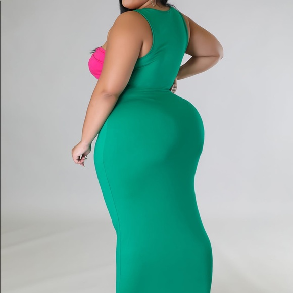 Shy Moment Dress - Picture 2 of 3